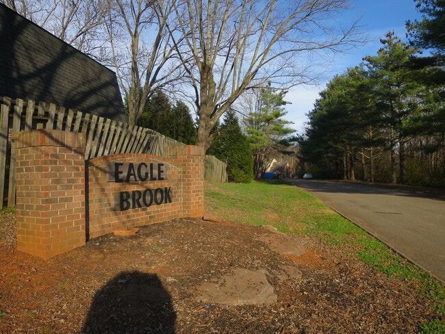 Eagle Brrok - Eagle Brook