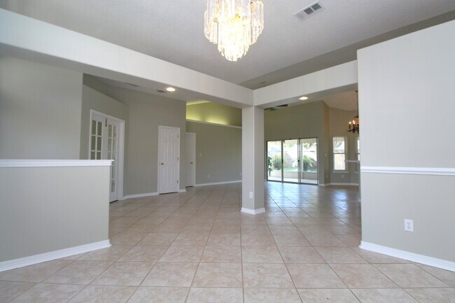 Building Photo - Spacious 3-Bedroom Cantonment Home with Sc...
