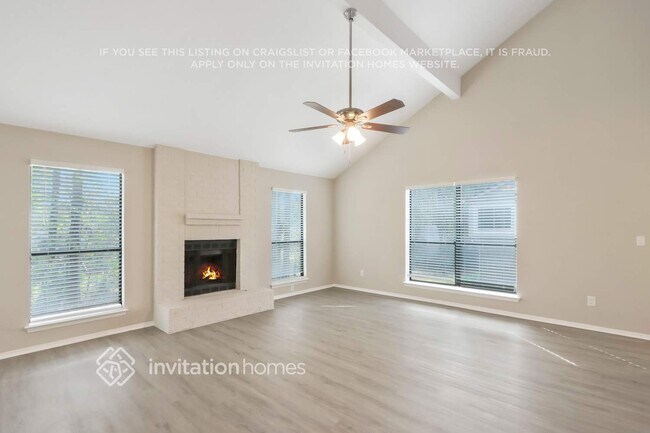 Building Photo - 2120 Hunters Ridge Dr