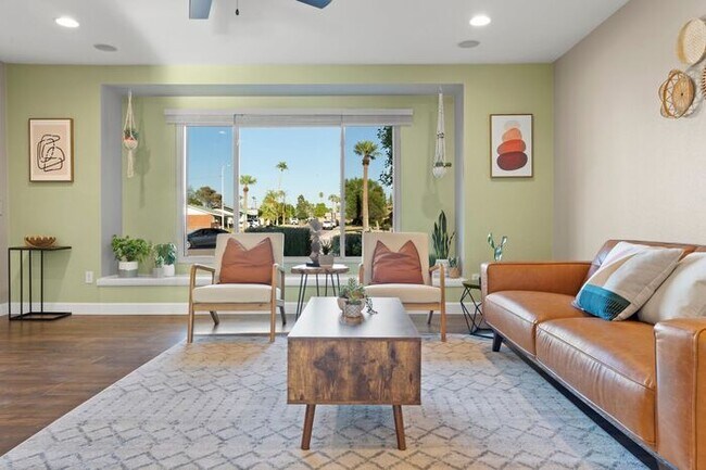 Foto del edificio - UN-FURNISHED!! 3 Bedroom/ 2Bath in Heart of Scottsdale!!