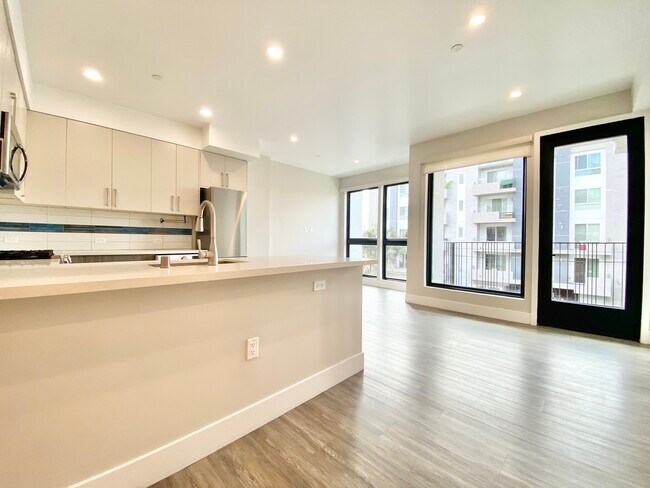 Building Photo - 5550 Bonner Ave North Hollywood, CA 91601