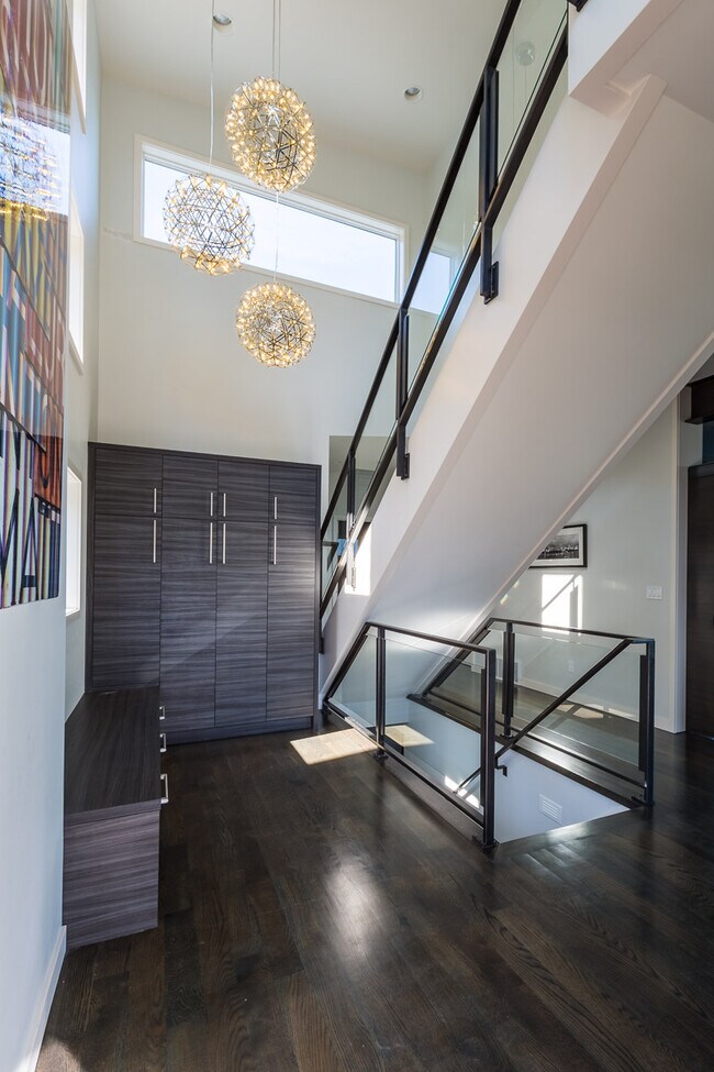 Foto del edificio - 3802 E Terrace St