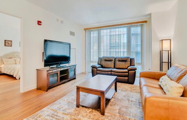Foto del edificio - 2 Shore Ln