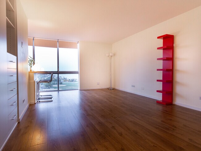 Foto del edificio - 1555 N Dearborn Pkwy