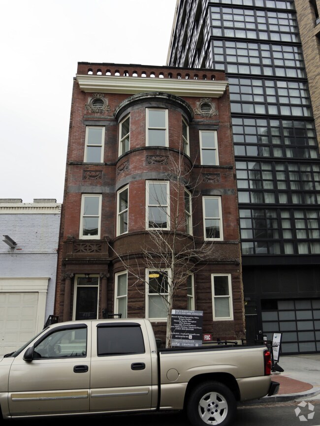 Building Photo - 475 New York Ave NW