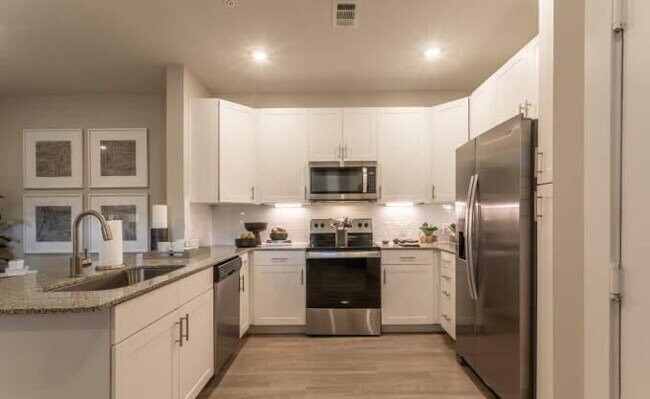 Building Photo - 1 bedroom in Houston TX 77084