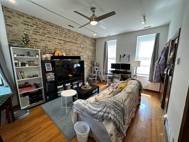 Foto del edificio - 1362 W Crystal St