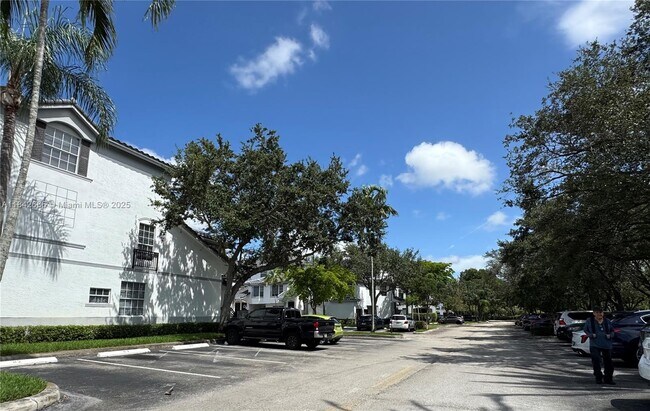 Foto del edificio - 771 SW 148th Ave