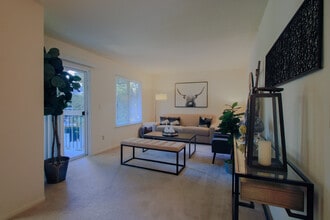 Building Photo - The Arbors