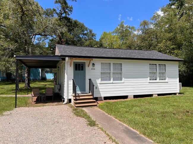 Building Photo - 404 Brown Rd