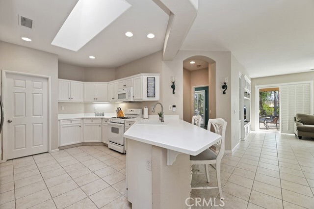 Building Photo - 9133 Espinosa St
