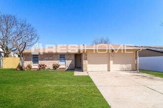 Building Photo - 1104 Patrick St