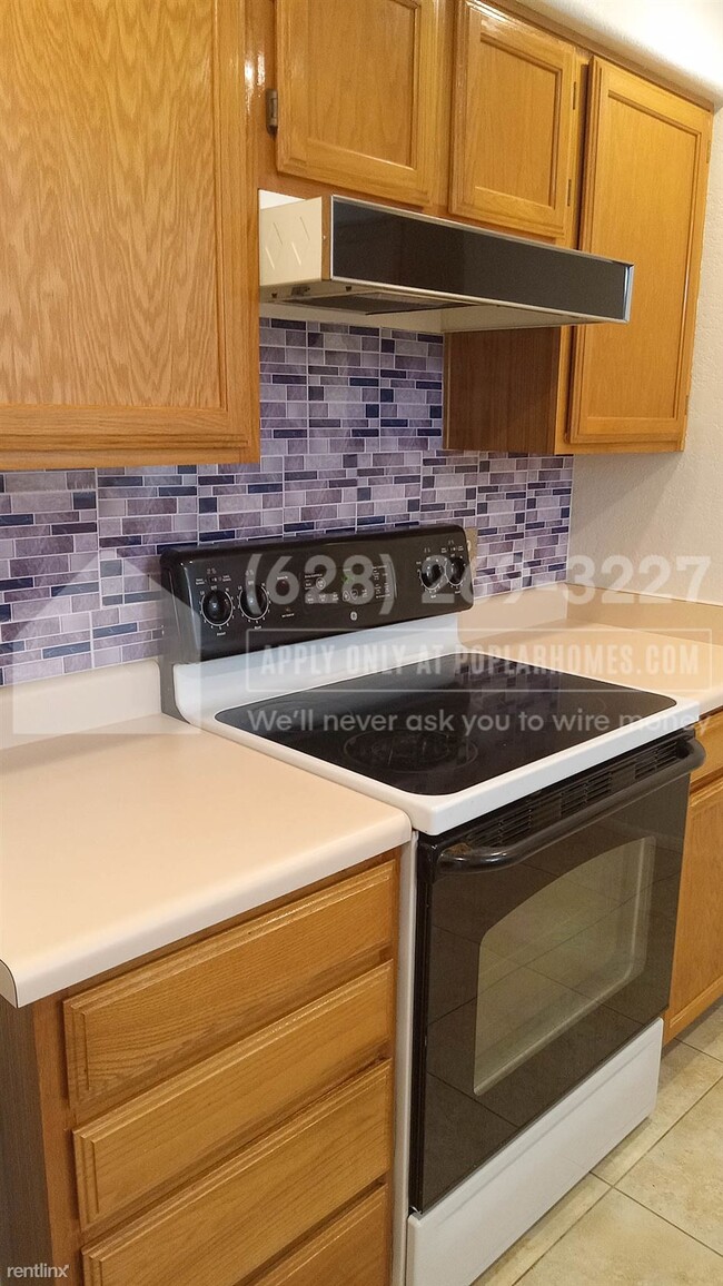 Building Photo - 2 br, 2 bath Condo - 8140 N 107th Ave Unit...