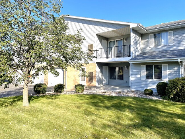 Building Photo - 1309 N Sunnyslope Dr