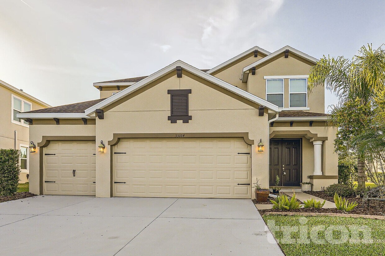 Primary Photo - 33164 Whisper Pointe Dr