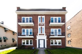 Building Photo - 3300 E 149th St