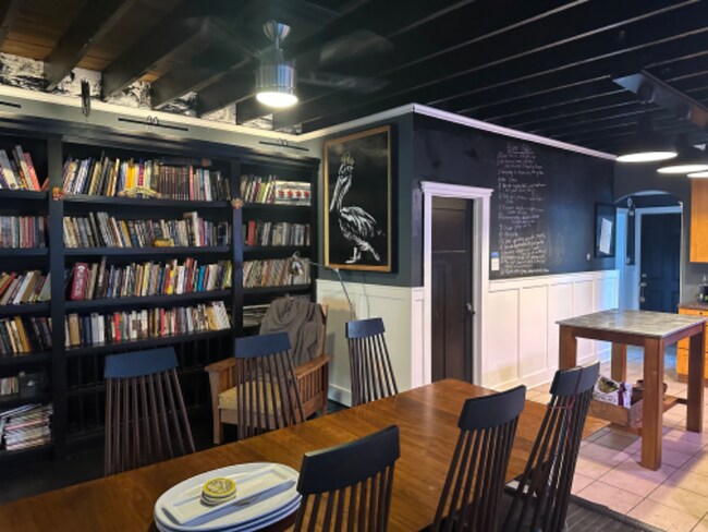 Foto del edificio - 1048 N Monticello Ave