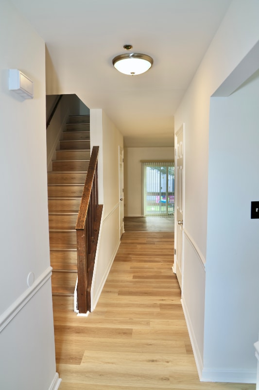 Building Photo - 814 Cobble Creek Curv