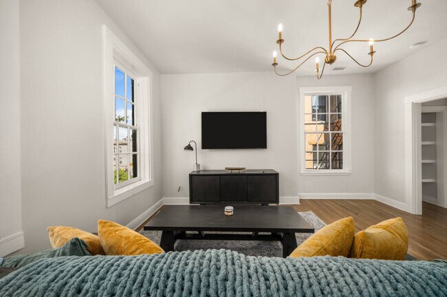 Foto del edificio - 1326 Broadway-ID1312458P