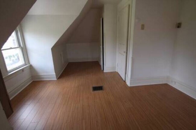 Foto del edificio - 216 Center St