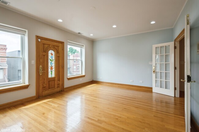 Foto del edificio - 3220 W Cortez St