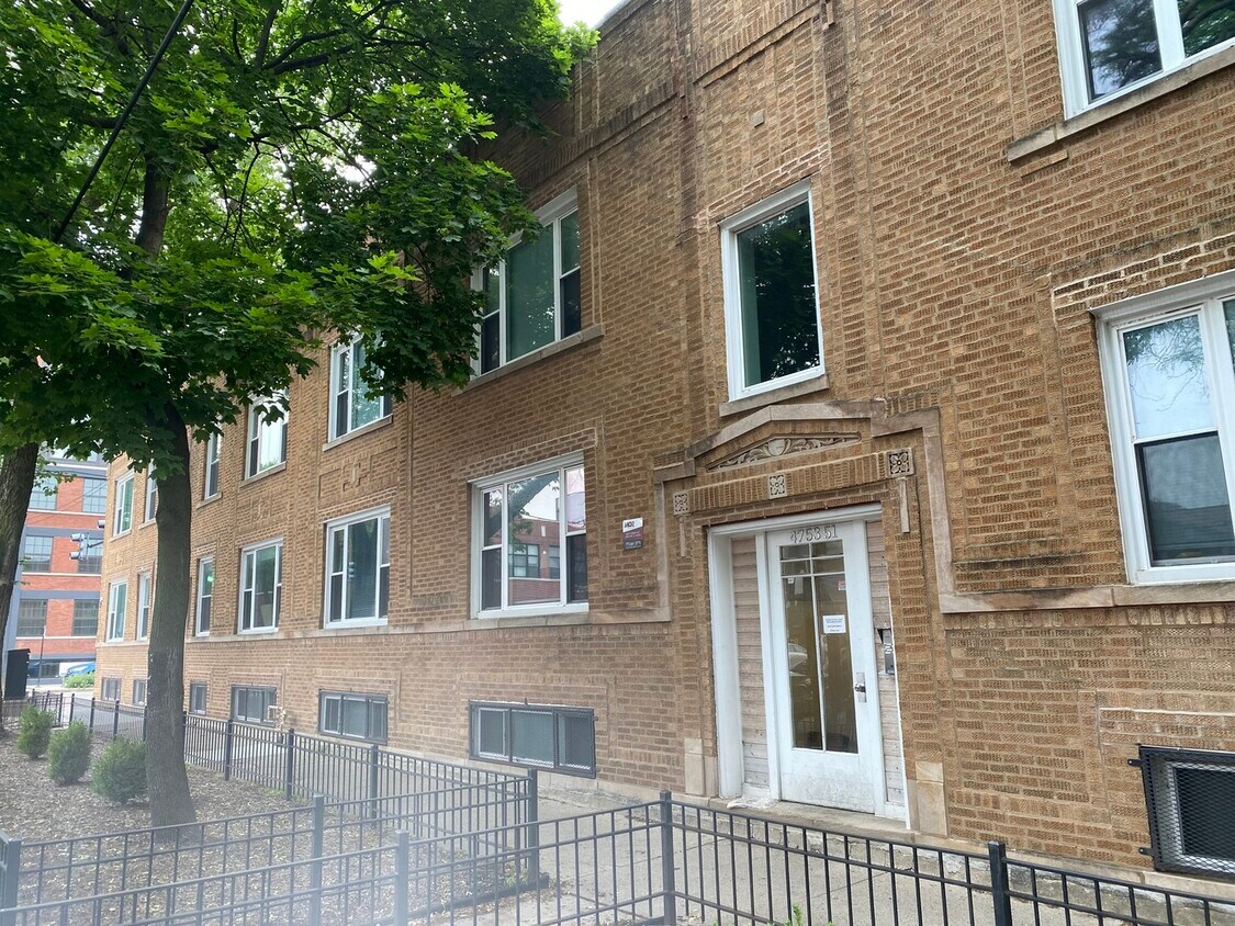 4755 N Leavitt St, Chicago, IL 60625 House Rental in Chicago, IL