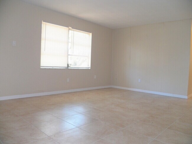 Foto del edificio - 5541 24th St