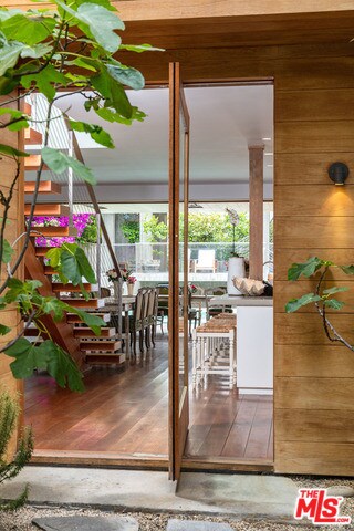 Foto del edificio - 23445 Malibu Colony Rd