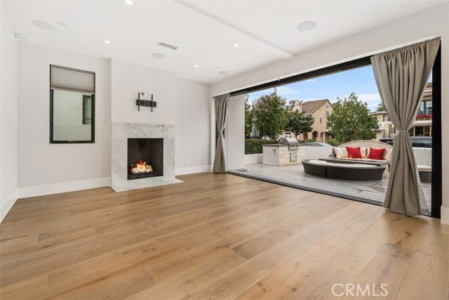 Foto del edificio - 508 Marigold Ave