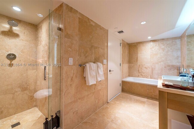 Foto del edificio - 102 24th St