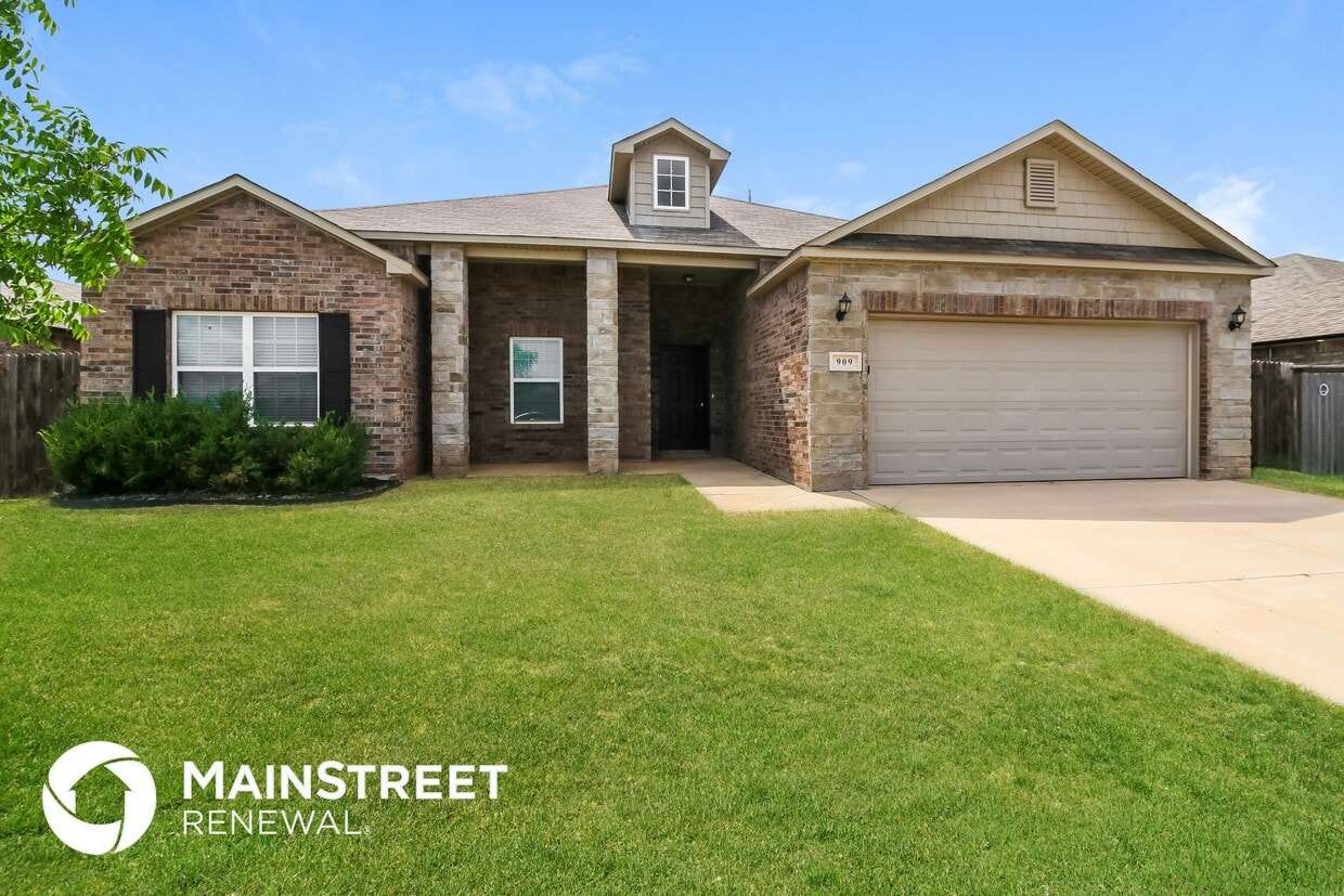 Foto principal - 909 N Donald Way