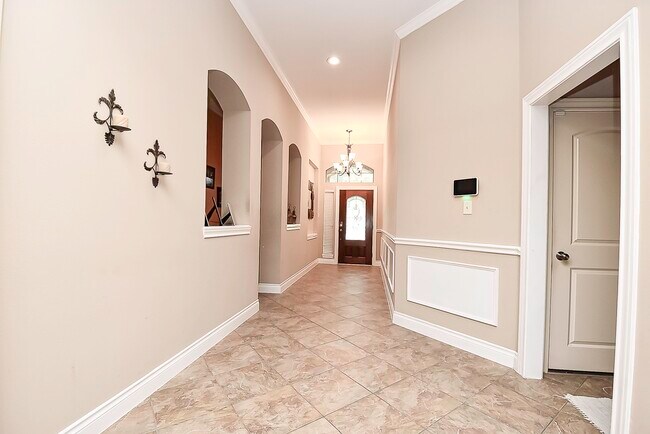 Foto del edificio - 6308 Silver Thistle Ln