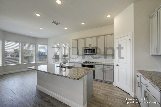 Building Photo - 808 Brenham Ave