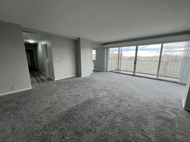 Building Photo - 1217 The Delaware