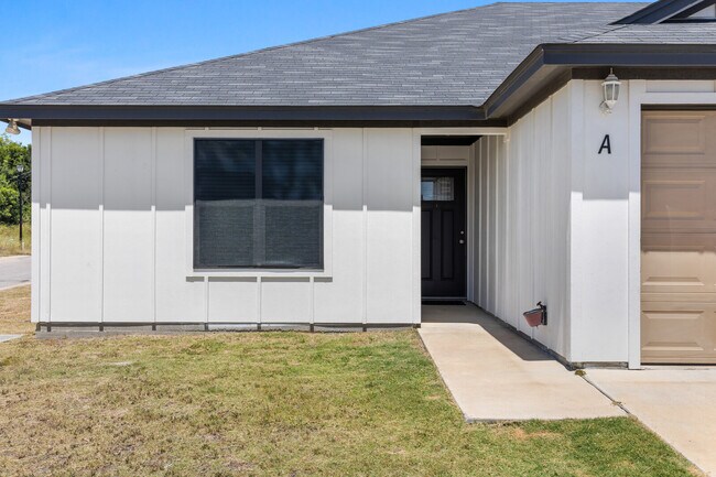 Building Photo - 238 N Mary Jo Dr