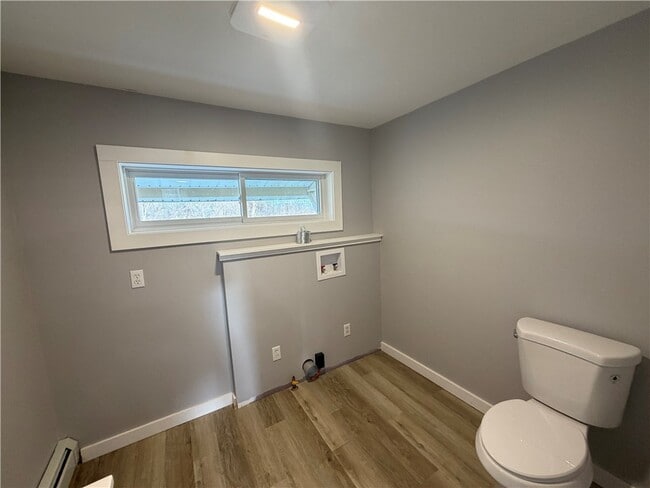 Foto del edificio - 71 S Corning Rd