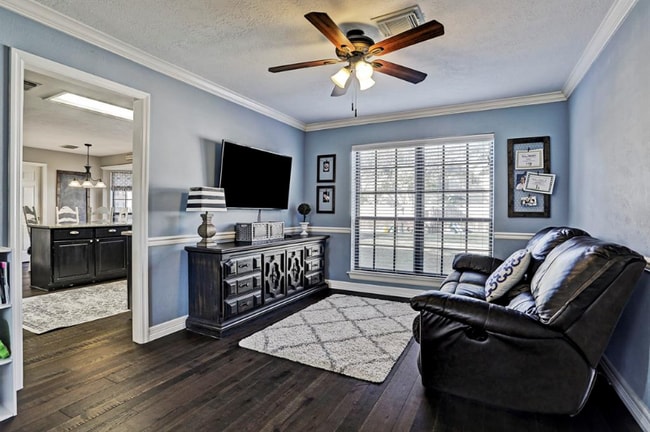 Building Photo - 2018 Spinnaker Dr