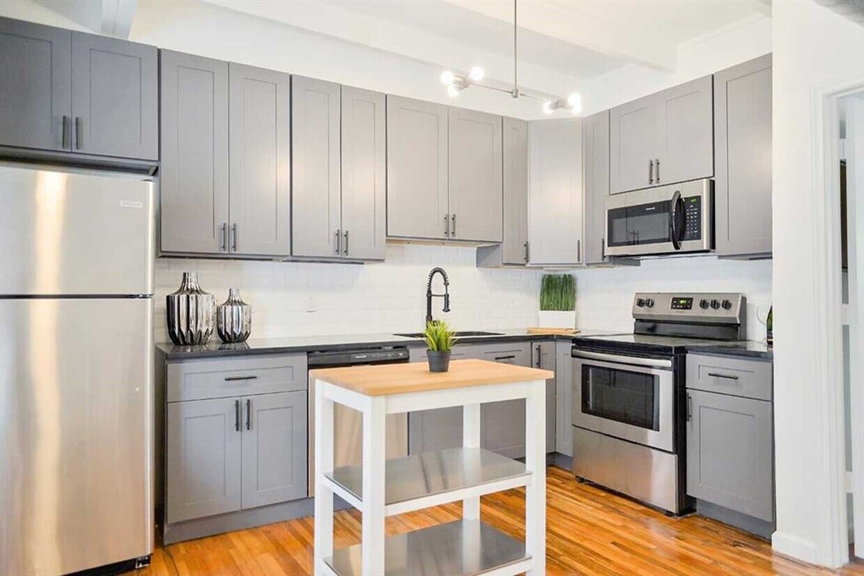 Foto principal - 219 Marshall St