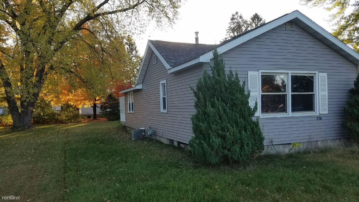2 br, 1 bath House 2821 South 2nd St. House Rental in Wisconsin