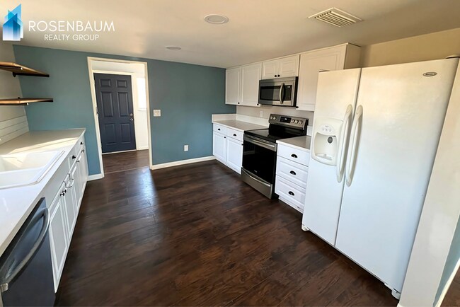Foto del edificio - Charming 2-bedrooms, 1.5-baths cottage in the heart of historic Mayer, AZ!