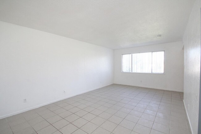 Foto del edificio - 3/2 Clovis Home with Bonus Room