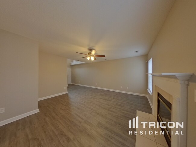 Foto del edificio - 6651 Wicked Oak Ln