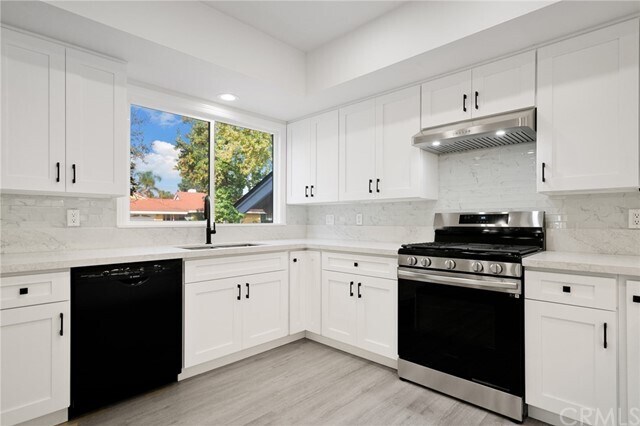 Building Photo - 2844 Adelita Dr