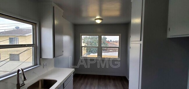 Building Photo - 4012 Randolph St