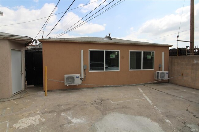 Building Photo - 2986 Southern Ave