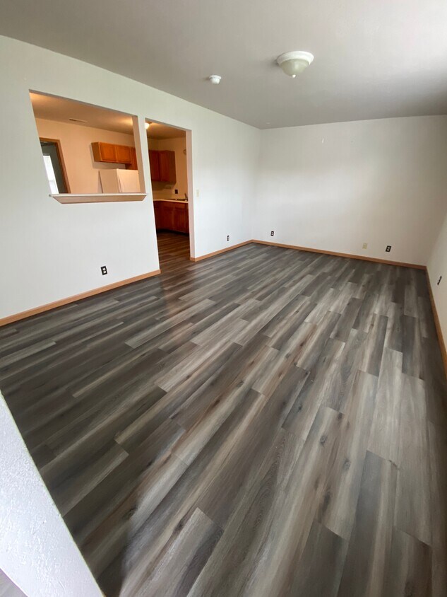 204 N Washington St Unit 204 O, Desloge, MO 63601 Apartments in