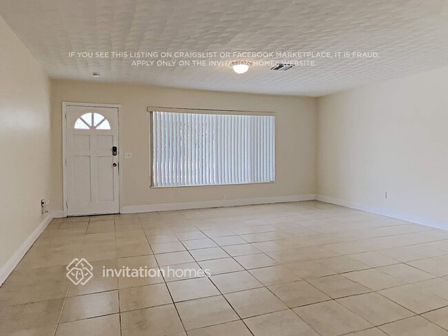 Building Photo - 6750 SW 25th St