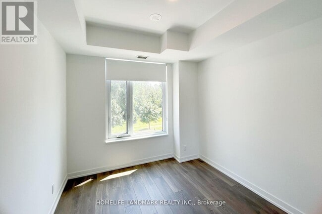 Building Photo - 8 Beverley Glen Blvd