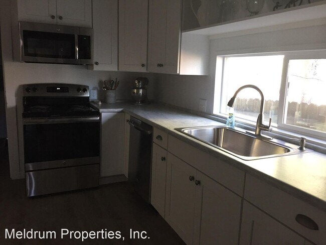 Building Photo - 3 br, 2 bath House - 807 Smith Street
