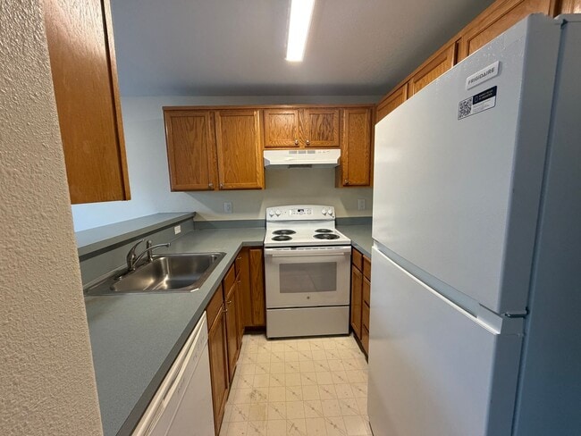 Photo - 18573-18575 SW Muirfield Street Apartment